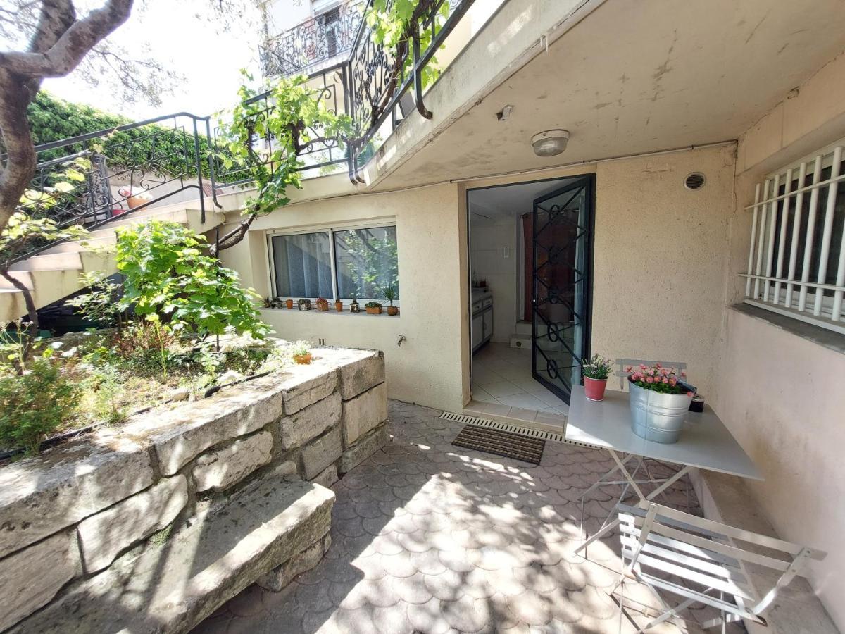 Studio Independant Pres Du Centre Ville Nimes Bagian luar foto